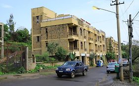 Taye Belay Hotel Gondar